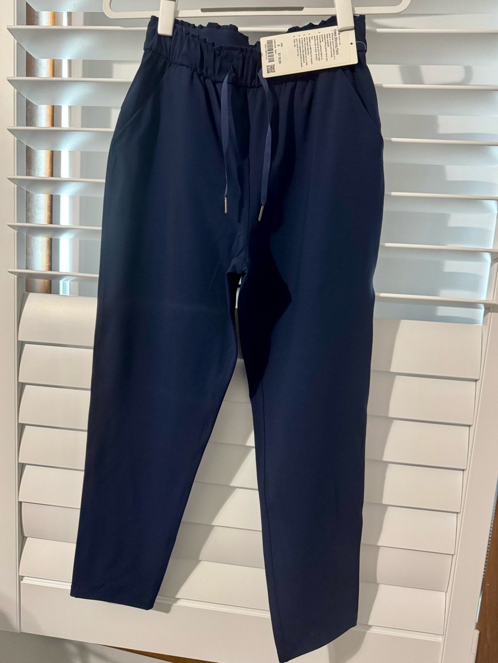 Lululemon // Keep Moving Pant